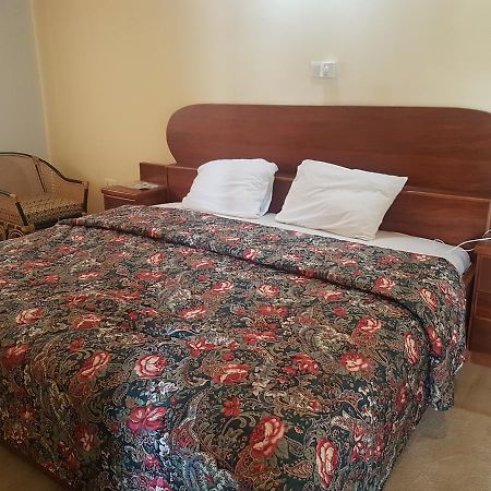 Mama Lee'S Lodge Yamoransa Zewnętrze zdjęcie
